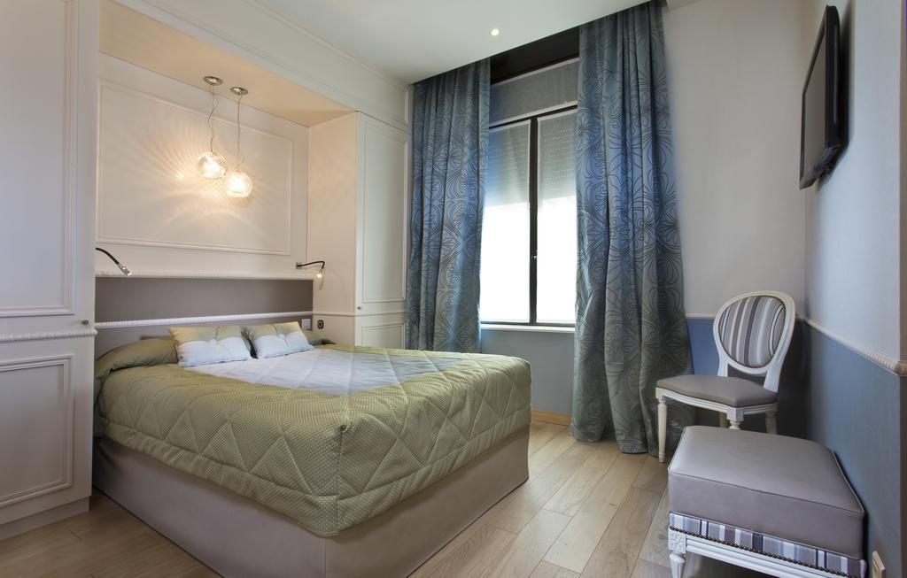 Hotel Daumesnil-Венсен Екстериор снимка